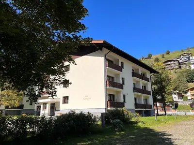 Das Gebäude in dem sich die Ferienwohnung befindet