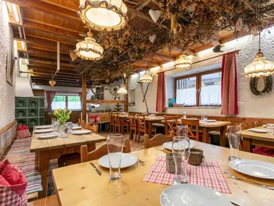 Ein Sitzbereich in der Unterkunft Alpin Hideaway XL