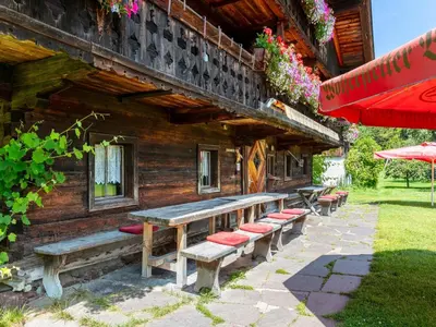 Ein Garten an der Unterkunft Alpin Hideaway L