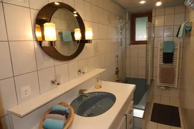 Ein Badezimmer in der Unterkunft Appart Mona