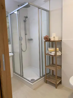 Ein Badezimmer in der Unterkunft Apartment Oberguggenhausen