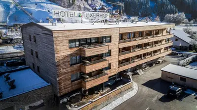 Ein allgemeiner Bergblick oder ein Berglick von des Hotels aus