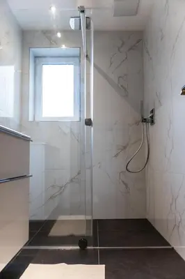 Ein Badezimmer in der Unterkunft Appartement Monika