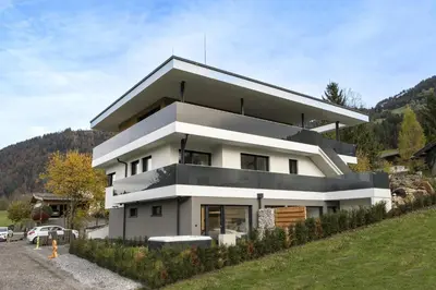 Ein allgemeiner Bergblick oder ein Berglick von der Ferienwohnung aus
