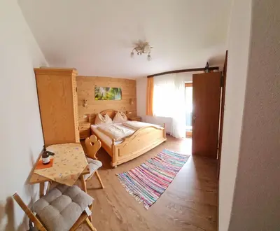 Ein Sitzbereich in der Unterkunft Haus Straif