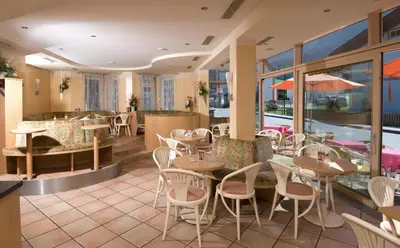 Ein Restaurant oder anderes Speiselokal in der Unterkunft Pension Schenkenfelder