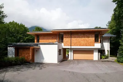 Das Gebäude in dem sich die Ferienwohnung befindet