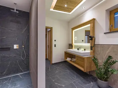 Ein Badezimmer in der Unterkunft Das Bergjuwel