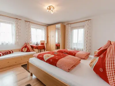 Ein Bett oder Betten in einem Zimmer der Unterkunft Apartment Apartment Taubenstein by Interhome
