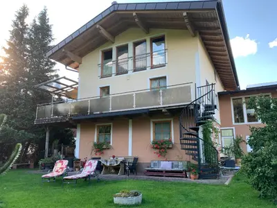 Ein Garten an der Unterkunft Appartement Brandner