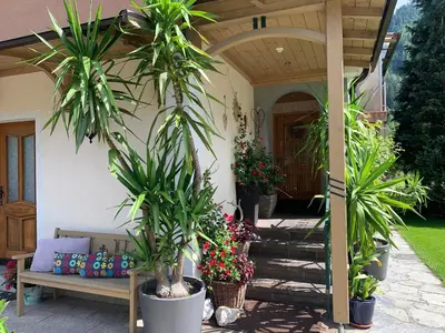 Ein Garten an der Unterkunft Appartement Brandner