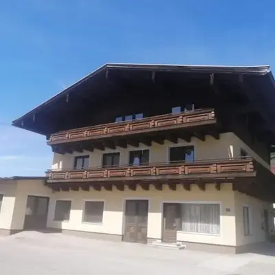 Apartment in Niedernsill near Ski Slopes