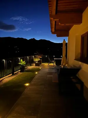 Ein allgemeiner Bergblick oder ein Berglick von der Ferienwohnung aus
