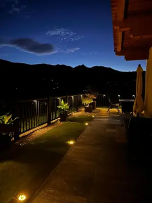 Ein allgemeiner Bergblick oder ein Berglick von der Ferienwohnung aus