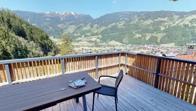 Ein allgemeiner Bergblick oder ein Berglick von der Ferienwohnung aus