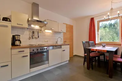 Küche/Küchenzeile in der Unterkunft Bichler Katrin, Ferienwohnung