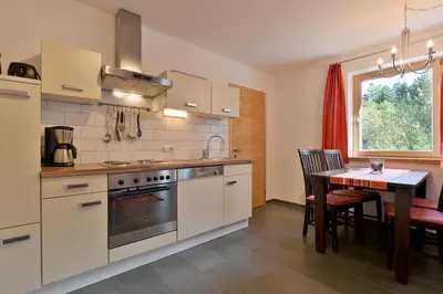 Küche/Küchenzeile in der Unterkunft Bichler Katrin, Ferienwohnung