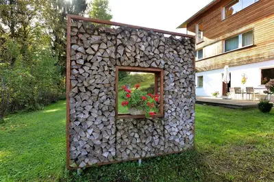 Ein Garten an der Unterkunft Bichler Katrin, Ferienwohnung