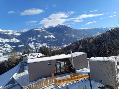 Ein allgemeiner Bergblick oder ein Berglick von der Ferienwohnung aus