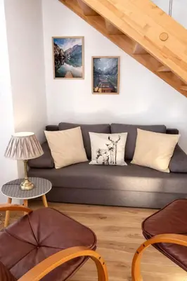 Ein Sitzbereich in der Unterkunft Mountain Chalet