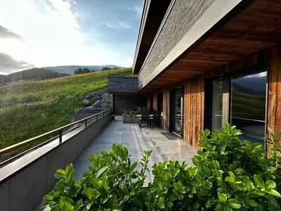 Ein allgemeiner Bergblick oder ein Berglick von der Ferienwohnung aus