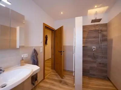 Ein Badezimmer in der Unterkunft Krapfhof