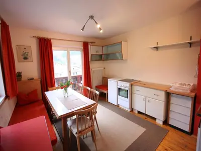 Küche/Küchenzeile in der Unterkunft Wonderful Apartment in Hopfgarten im Brixental with Parking