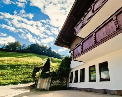Das Gebäude in dem sich die Ferienwohnung befindet