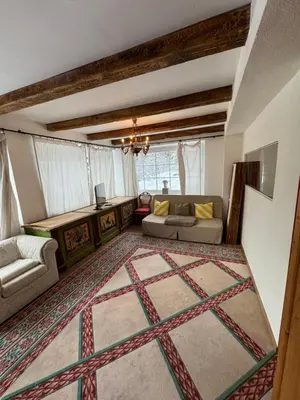 Ein Sitzbereich in der Unterkunft Alpines Appartement in Reith bei Kitzbühel