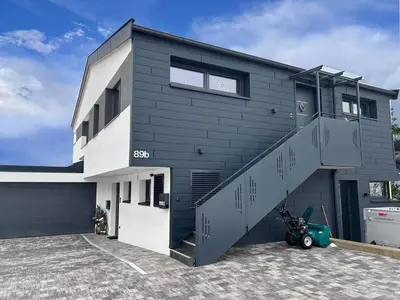 Das Gebäude in dem sich die Ferienwohnung befindet