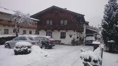 Haus Reason im Winter