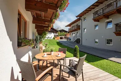 Das Gebäude in dem sich die Ferienwohnung befindet
