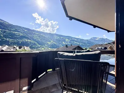 Ein allgemeiner Bergblick oder ein Berglick von der Ferienwohnung aus
