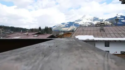 Ein allgemeiner Bergblick oder ein Berglick von der Ferienwohnung aus