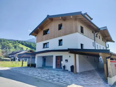 Das Gebäude in dem sich die Ferienwohnung befindet