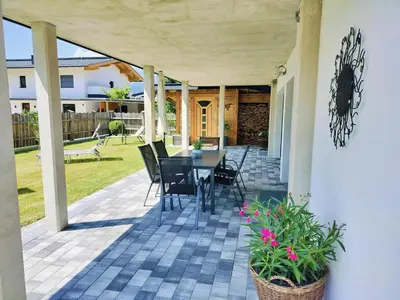Ein Garten an der Unterkunft Ferienwohnung Ortner