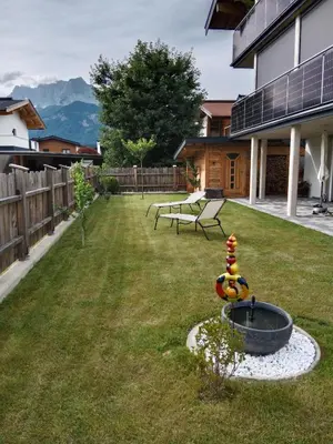Ein allgemeiner Bergblick oder ein Berglick von der Ferienwohnung aus