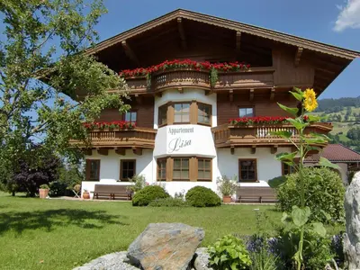 Ein Garten an der Unterkunft Appartements Lisa