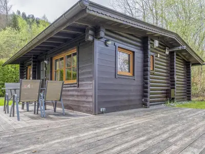 Das Gebäude in dem sich das Chalet befindet