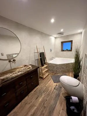 Ein Badezimmer in der Unterkunft Haus Tupferl