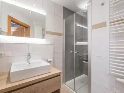 Ein Badezimmer in der Unterkunft Arianne Ski in - Ski out