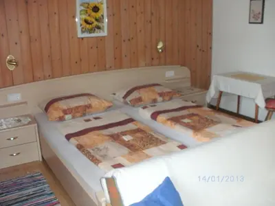 Ein Bett oder Betten in einem Zimmer der Unterkunft Michael Holaus