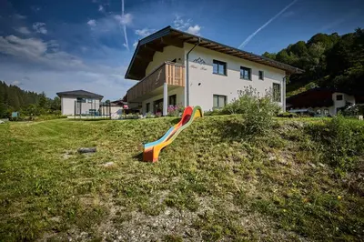 Ein Garten an der Unterkunft Haus Joan - Apartments