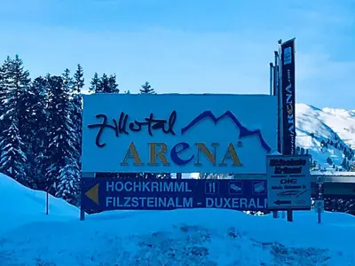Ein allgemeiner Bergblick oder ein Berglick von des Ferienhauses aus