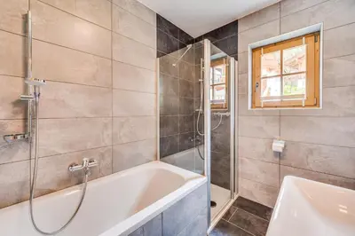 Ein Badezimmer in der Unterkunft Chalet #16 am Sonnenhang