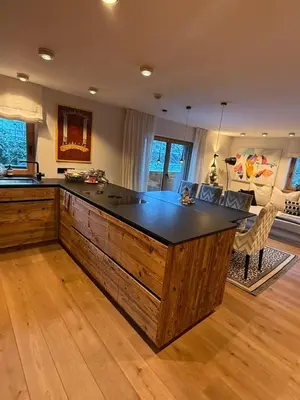 Küche/Küchenzeile in der Unterkunft Spa, Sport & City Luxury Ski-in Ski-Out Apartment