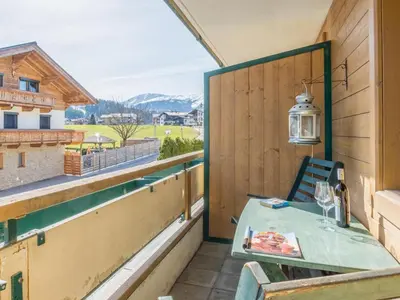 Ein allgemeiner Bergblick oder ein Berglick von der Ferienwohnung aus