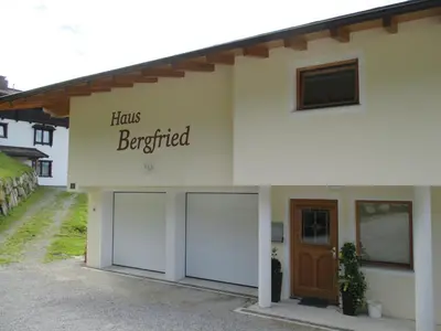 Das Gebäude in dem sich die Pension befindet