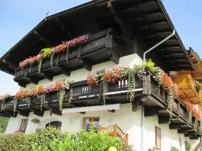 Ein Balkon oder eine Terrasse in der Unterkunft Haus Bergfried