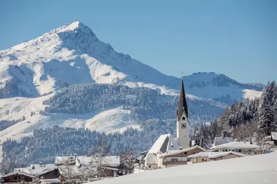 Ein allgemeiner Bergblick oder ein Berglick von der Ferienwohnung aus